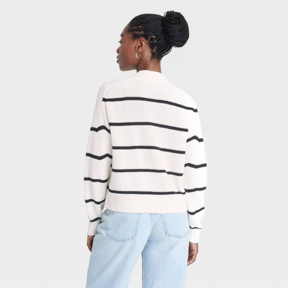 Open Box - Universal Thread - Women's Button-Up Cardigan - Universal - Picture 2 of 3